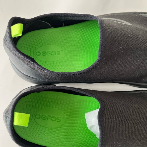 OOfos OOmg Eezee Low Top Comfort Recovery Shoe Black - Picture 5 of 7